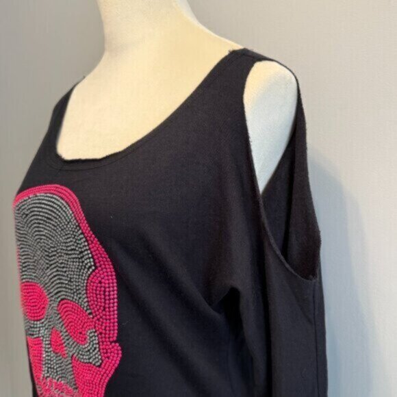 NEW Ocean Drive women's medium blk/pink/silver Skull sequin shoulder cut-out top - Picture 7 of 7